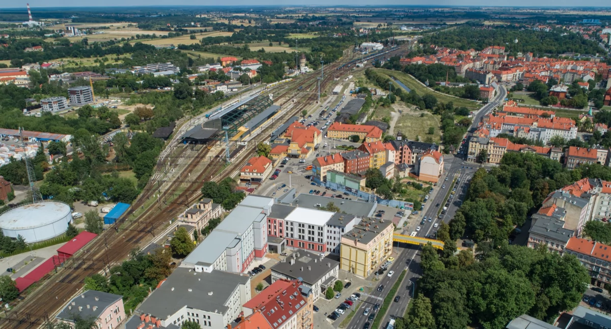 Zdjęcie: Legnica, rejon dworca PKP. Fot. Urząd Miasta w Legnicy