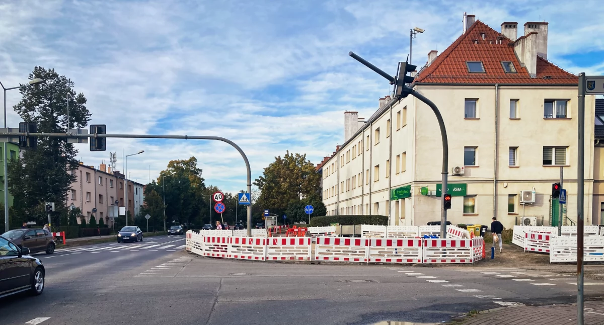 Zdjęcie: skrzyżowanie al. Rzeczypospolitej i ulic Okrężnej oraz Bielańskiej Fot.: Aga Jackiewicz