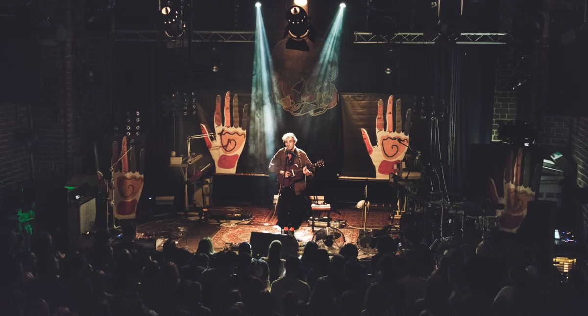 Zdjęcie: koncert Postmana w Starym Klasztorze we Wrocławiu Fot.: Aga Jackiewicz