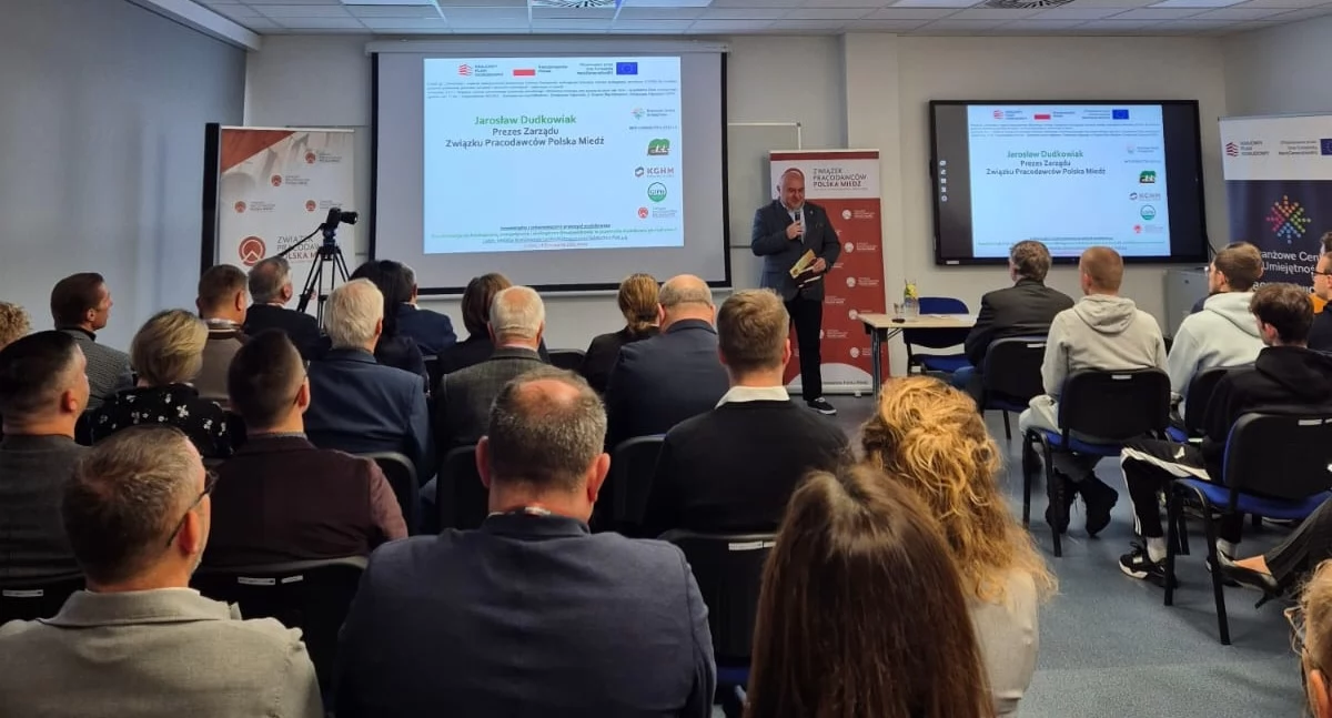 Zdjęcie: seminarium w siedzibie Branżowego Centrum Umiejętności Górnictwa Rud 4.0 w Lubinie