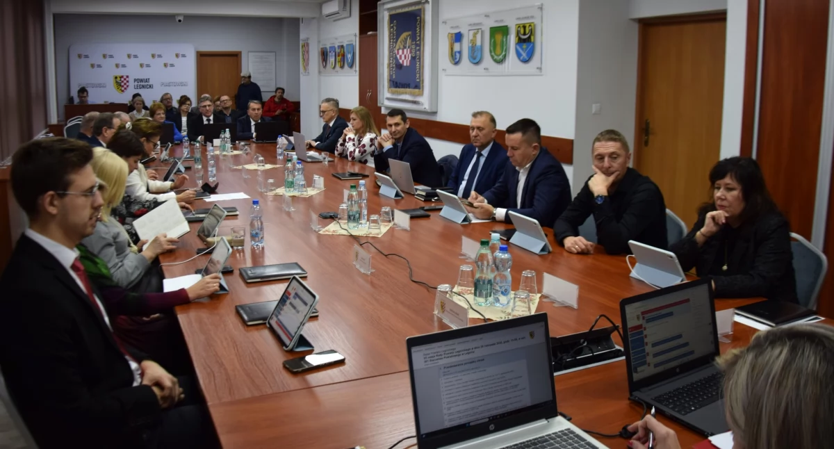Zdjęcie: VII sesja Rady Powiatu Legnickiego Fot.: Starostwo Powiatowe