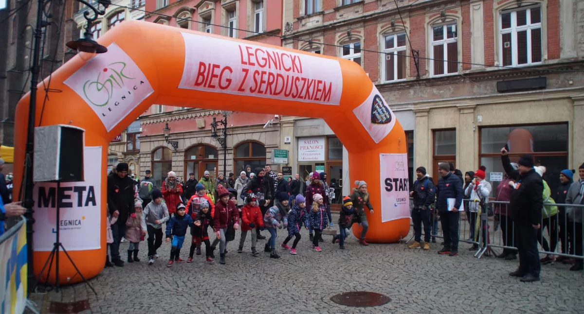 Zdjęcie: uczestnicy biegu Fot.: OSiR Legnica