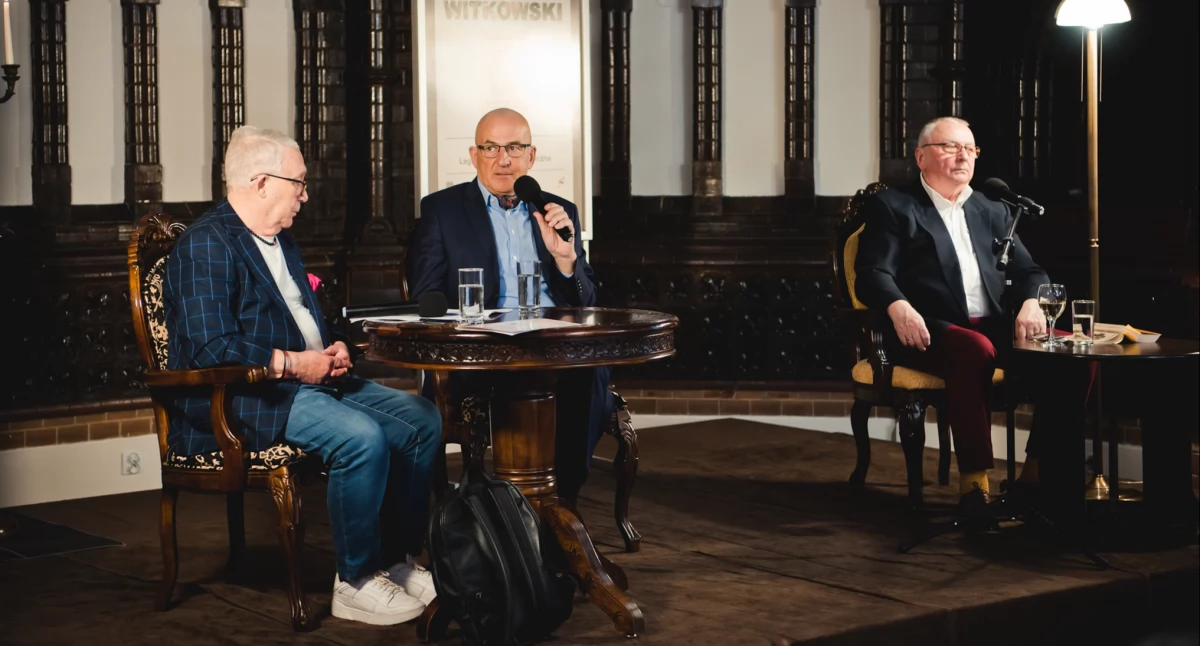Zdjęcie: Spotkanie z Tomaszem Witkowskim w legnickiej bibliotece Fot.: Aga Jackiewicz