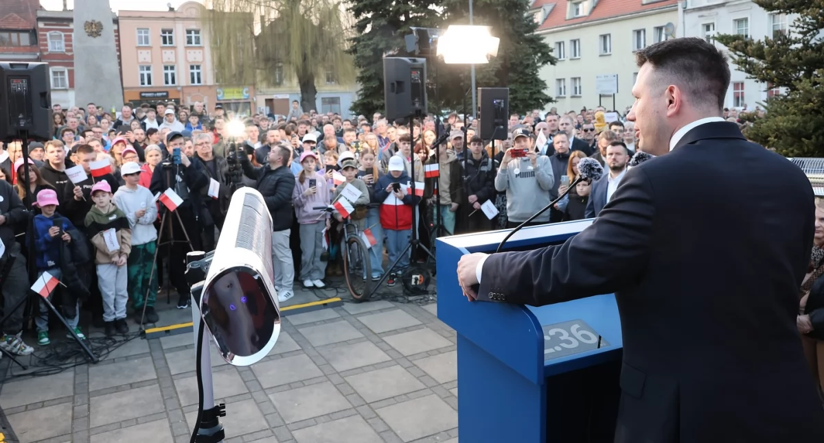 Zdjęcie: 8 marca br., wyborczy wiec Sławomira Mentzena w Górze. Źródło: Facebook/ Sławomir Mentzen