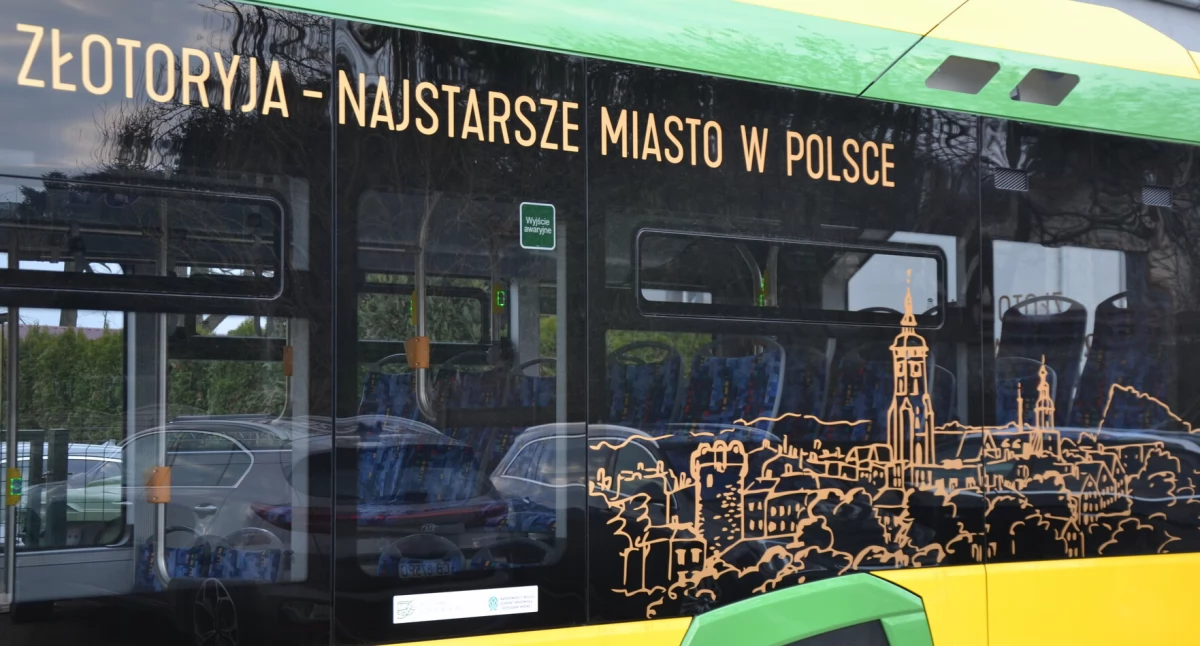 Zdjęcie: Autobus komunikacji miejskiej w Złotoryi. Fot. Urząd Miasta w Złotoryi