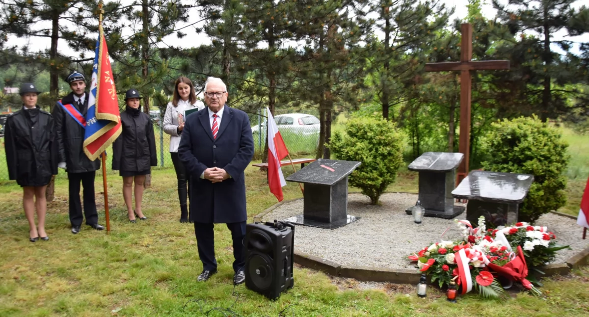 Zdjęcie: uroczystość odsłonięcia tablicy Fot.: Starostwo Powiatowe 