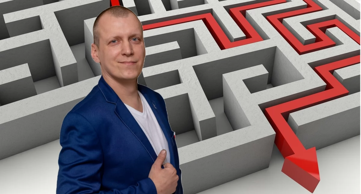 Zdjęcie: Bartłomiej Pakos. Źródło: fundacja-ohana.pl. Tło - źródło Pixabay