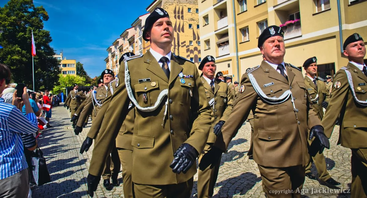Zdjęcie: Dolnośląskie Święto Wojska Polskiego w Legnicy. Fot. Aga Jackiewicz