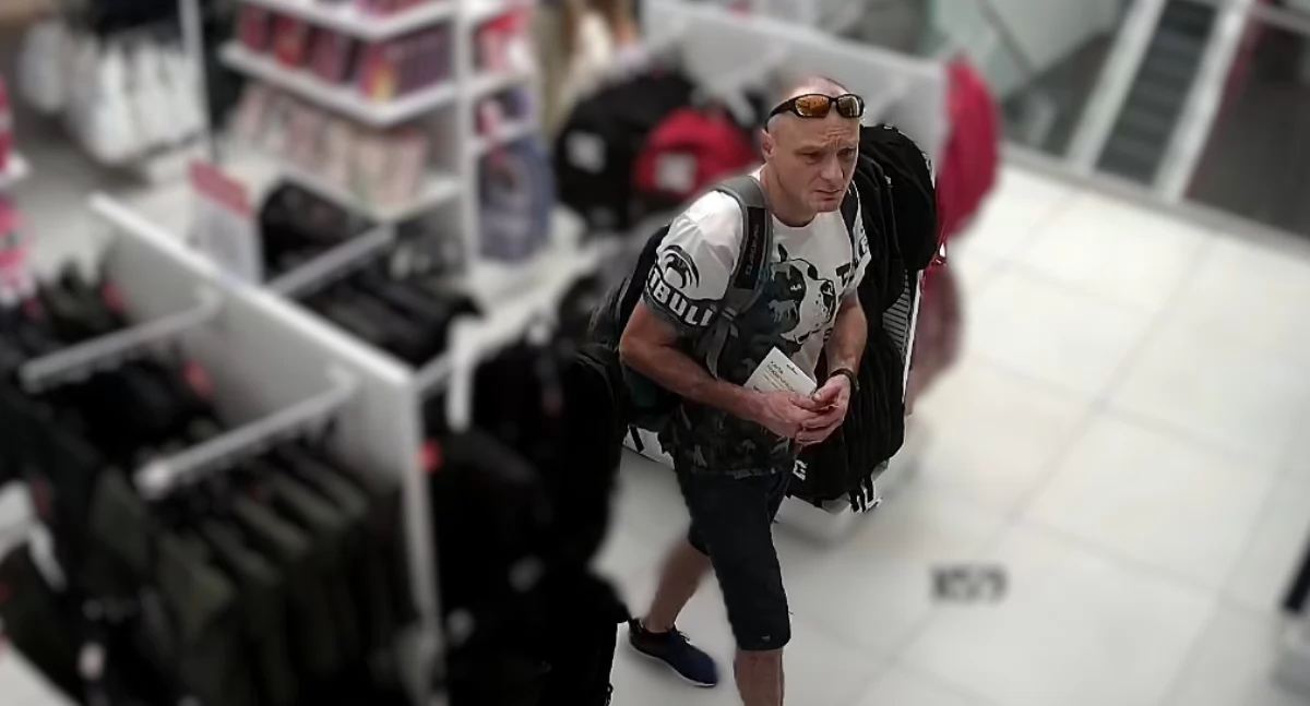 Zdjęcie: wizerunek poszukiwanego mężczyzny Fot.: KMP w Legnicy 