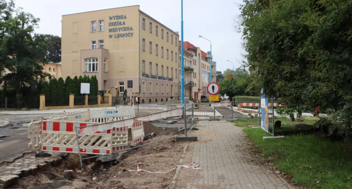 Zdjęcie: przebudowa drogi w Legnicy Fot.: UM