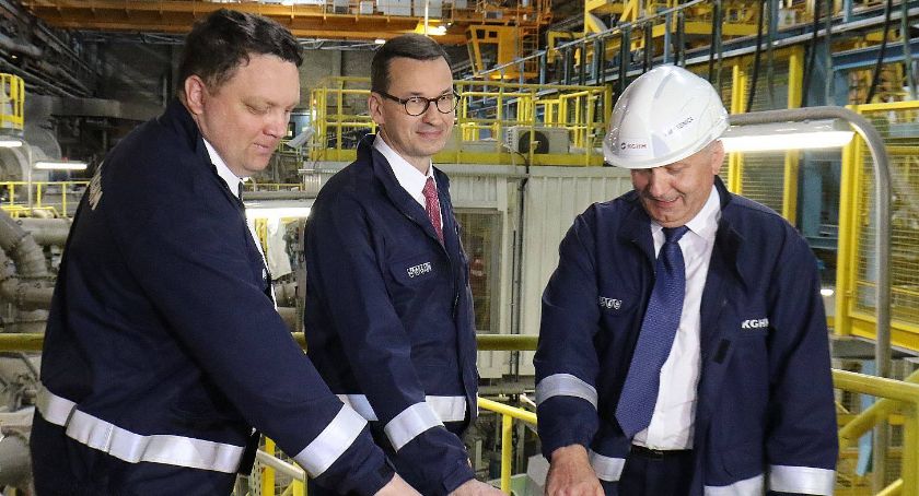 Zdjęcie: Premier Mateusz Morawiecki w Hucie Miedzi w Legnicy 
