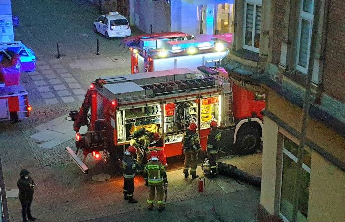 Legnica: Pożar w Żabce w centrum Legnicy